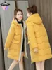 Womens Down Parkas in Winter Women Jackets Coats casuais Parka algodão de algodão de algodão com capuz de capuzes de fechamento de casacos de viagem à prova de vento 231116