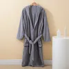 Robe femme Peignoir d'hiver femmes flanelle polaire robe de nuit chaude thermique épaissir Couples vêtements de nuit Robes de nuit vêtements de maison pyjama 231116