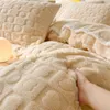 Bedding sets Solid Color Milk Velvet Set Tafu Bed Linen Thicken Four Piece Quilt Cover Sheet Pillowcase King Bedroom Decor 231116