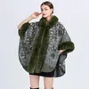 KASKA KAPE I IMITATION Rabbit päls huva poncho för kvinnor Vintage Loose Case Capes Female Tweed Cardigan Shawl Overcoat S 231117