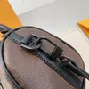 SAMLL CROSSBODY Bag damkuddväska mjuk resväska svart matt läder handväska medeltida tryck handväska hög kvalitet broderi 2023