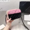 Czarna torba inne torby damskie metalowy lambskin dwukolorowy aparat klasyczny diamentowy kratek sprzęt panda matelasse łańcuch crossbody costeer cosetyczny Vanit