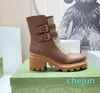 Automne Femmes Designer Classique Lettre Imprimer Boucle De Ceinture Avant Martin Bottes Matériau En Cuir De Vachette Semelle Épaisse Non Diapositives Dames Bottines