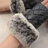 Luxury Fur Mittens Autumn Winter Black Leather Gloves For Cycling Womens Velvet Warm Fingerless Gloves Classic Designer