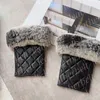 Luxury Fur Mittens Autumn Winter Black Leather Gloves For Cycling Womens Velvet Warm Fingerless Gloves Classic Designer