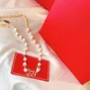 Top qualité luxe serrure colliers pendentifs mode Simple V colliers Style classique Valentinolies concepteur bijoux ah1q