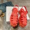 Kadın Köpük Kauçuk Sandalet Tasarımcı Monolith Yaz Ayakkabı Metal Üçgen Logo Sandalet Retro Plaj Ayakkabı Üst 5.5 cm Sandalet 35-40
