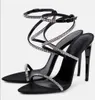 2023 夏のセクシーなジェリー女性サンダル靴クリスタル装飾黒サテンバックルストラップハイヒール黒人女性 Sandalias パーティーウェディングドレス EU35-43