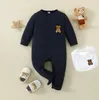 Primavera Autunno Baby Brand Pagliaccetti Bambini Manica lunga Cartoon Bear Tute con bavaglino Tutina per neonato Pagliaccetto neonato Abbigliamento per bambini Abbigliamento per bambini
