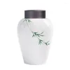 Garrafas de armazenamento Creative White Porcelain Jar Painted Hand Painted Green Bamboo Tea Can Can Lid Home Handmade Candy Nut Box Kitchen