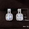 Stud Huitan Moda Color Plata CZ Stud Pendientes para Mujeres Bling AAA Blanco Cubic Zirconia Pendientes Llamativos Joyería 231116