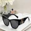 Luxe zomerzonnebril voor dames 4383 Nieuwe modieuze en populaire zonnebrillen Charmant kattenogenframe Eenvoudige en populaire stijl Hoogwaardige UV400-beschermende bril