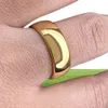 Klasyczna pierścionka ślubna z Rose Gold Tungsten dla kobiet mężczyzn w węgliku wolframowym Zespół zaręczynowy Dome Polerowane wykończenie 8 mm 6 mm pierścień Y11197088555