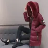 Veste d'hiver Parkas pour femmes 2023 femmes coréennes Parka grand col de fourrure à capuche épais chaud Long femme manteau veste décontractée coton 231117