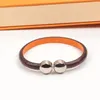 Luxury Fashion V-shaped Leather Bracelet New Brand Couple Double Round Buckle Bracelet High Quality Designer Bracelet