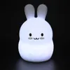 Lampenschirme Hase LED Nachtlicht Berührungssensor 9 Farben Batteriebetriebene Cartoon Silikon Hase Nachttischlampe für Kinder Kinder Baby Spielzeug Geschenk 230418
