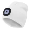 Bonnet Skull Caps LED Bonnet avec lumière unisexe USB rechargeable 4 lampe frontale chapeau tricoté lampe de poche hommes casquette cadeau éclairé hiver Nigh I2H7 231117