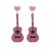 Moderne roze acryl Dange oorbellen Best verkopen sierlijke bling gitaar oorbellen voor vrouwen festival sieraden groothandel
