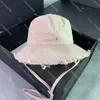 Casquette Drawstring Bucket Hat Designer Women Wide Brim Hats Men Fur Brimmed Fisherman Hat Personality Sun Hats