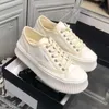 Scarpe casual di alta qualità Scarpe da ginnastica da corsa con lacci Scarpe da ginnastica da donna Bianche Donna da viaggio in pelle da donna Comode resistenti all'usura Casual e traspiranti