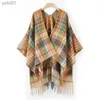 Mélanges de laine pour femmes Plaid rayé Indie Folk Vintage Poncho chauve-souris traîneau point ouvert cape automne hiver gland vestes lâches manteaux pour femmes 2023L231118