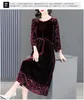 فساتين أساسية غير رسمية عالية الجودة Vneck Velvet Dres الأزياء الكورية بالإضافة إلى الحجم الطويل اللباس السيدات خمر فيلور Pullover Party Spring 231118