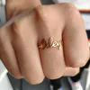 Anéis de banda anel personalizado com nome de aço inoxidável anéis personalizados para mulheres homens 2022 tendência moda casal jóias anillos mujer bff aa230417