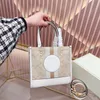 High Fashion Designers Buckle Beach Väskor Shoppingväskor Fashion Style Cross Body Axles Bag Woman Classics Handväskor Koppling Totes Hobo Purses Plånbok