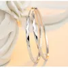 Orecchini a cerchio Huggie per donna 2023 Big Ear Ring superficie placcata platino Argyle gioielli regalo da donna misura 40/50/60/70 mmHoop Odet22