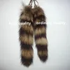 Keychains Cute Raccoon Tail Real Fur Car Keychain For Women Men Pompom Pendant Key Ring Holder Fluffy Accessories