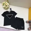 23ss enfants vêtements de créateurs garçons t-shirt short costume enfants ensemble col rond pur coton bâton logo en tissu manches courtes étanchéité shorts costumes vêtements de bébé de haute qualité