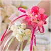 Outras festa de eventos fornecem 5 cores de cor de rosa artificial Flores de pulseira Bridesmaid Sisters Hand para decoração Prom Dhtqv