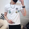 メンズTシャツ夏のパッチデザイン刺繍Tシャツメンズ半袖スリムフィットカジュアルストリートウェアソーシャルヒップホップティートップ2023