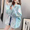 Solskyddskläder Glossy Loose Hooded Sunscreen Clothes Women's 2022 New Summer Wild Thin Coats Dent Zipper Jacket Colorful Tide Mermaid Color P230418