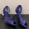 Fashion femme d'été Crystal Crystal Sandale Slipper Chaussures Designer High Stiletto Heel Open Rond Round Toe Socle