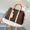 Äkta läder Tote Crossbody Bag Women Handväskor Designer Tote Bag Luxurys Handväska Real Leather Duffle Bag Travel Messenger