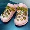 Kapcie Summerskie kapcie z urokiem platformy łańcuchowe buty ogrodowe Outdoor Sandały Flip Fashion punkowy suwak damskie buty 231118