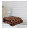 Cobertores Designer Home Throw Tide Letter Mtifunction Cobertor Portátil Ao Ar Livre Viagem Carro Sofá Cadeira Cobertores Delicado Presente 14 Drop Del Dhmy6