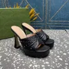 plataforma Cystal Mule Zapatillas Diapositivas dermis bombas tacones de bloque grueso 110 mm punta abierta diseñador de lujo para mujer suela de cuero Zapatos de noche calzado de fábrica