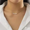 Łańcuchy Prosty naśladowanie Perły Pechadowe naszyjnik Choker dla kobiet egirl minimalistyczny pół otwarty perłowy urok Jewelley 2023