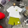 23ss enfants ensemble vêtements de créateurs pour enfants t-shirt pour garçons Short costume col rond impression de logo en pur coton couleur unie short à manches courtes convient aux vêtements de bébé