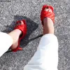 Chinelos Marian Sqaure Toe Red Quilted Mule Salto Sapato Preto PU Salto Alto Sapatos Mulher Sandálias Chinelo Sapatos Mulher zapatos mujer Branco Azul J230417