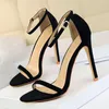 Sandálias 2023 Trendy Women's Gracey Healned Sandal Stilettos Classic Strappy Open Toe Pump Heel 10cm