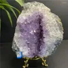 Decoratieve beeldjes natuurlijke paarse amethist kathedraalkwarts kristalcluster mineraalmonster uit Brazilië