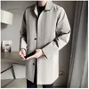 Mäns trenchrockar Autumn and Winter Temperament Fashion Versatile Casual Light Business Windbreaker Coat 230417