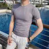 Camisetas masculinas Menas de moda de manga curta 2023 Summer redond round listras casuais cor sólida mass slim fit apertado tee