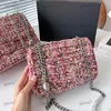 23a woc ullväska mode kvinnor axelväska tweed silver hårdvara metall lås lyx handväska kärlek matelasse kedja crossbody väska designer plånbok kortväskor 19/24 cm