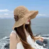 Chapeaux à large bord Chapeau de paille Femme Été Plage Fleur Pliable Protection solaire Grand avant-toit Bord de mer Mode Vacances