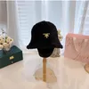 럭셔리 디자이너 새로운 밍크 헤어 어부 모자 따뜻한 패션 숙녀 플러시 모자 캐주얼 쇼핑 어부 모자