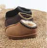 Pantoufles Tasman pour enfants en bas âge, sandales Uggies tressées Tazz, chaussures pour bébé, diapositives en fourrure de châtaigne, peau de mouton, peau de mouton, classique, Ultra mini botte, mules d'hiver, Australie DF290